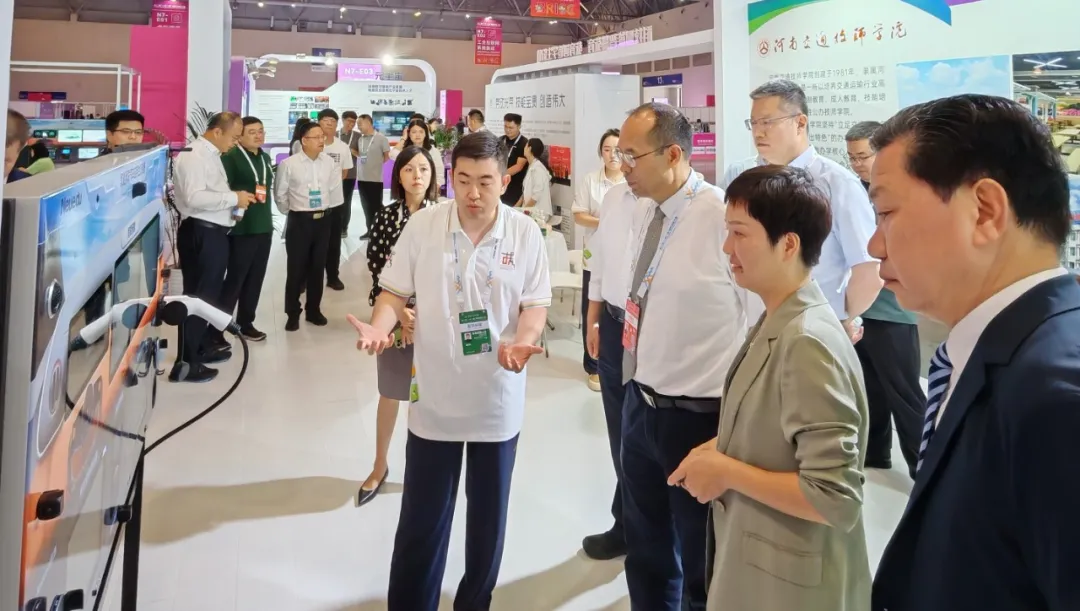 助力第二届“一带一路”国际技能大赛智能汽车软件技术表演赛顺利举办