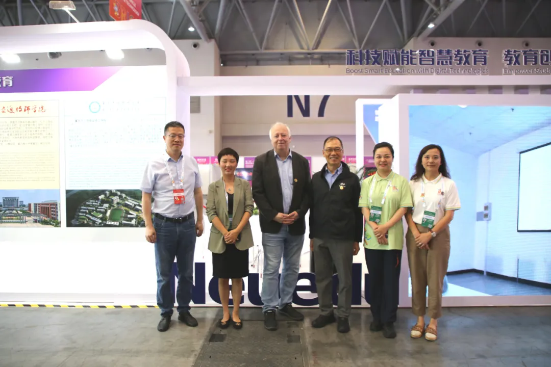 助力第二届“一带一路”国际技能大赛智能汽车软件技术表演赛顺利举办